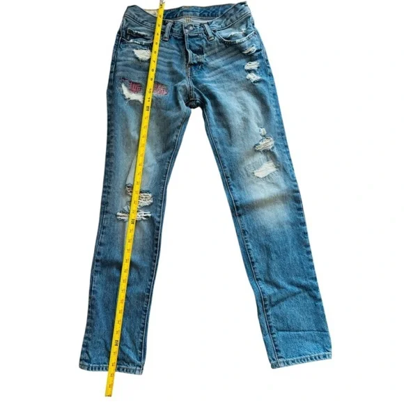 Abercrombie & Fitch Men’s Distressed Skinny Jeans with Patchwork Accents - Picture 13 of 13